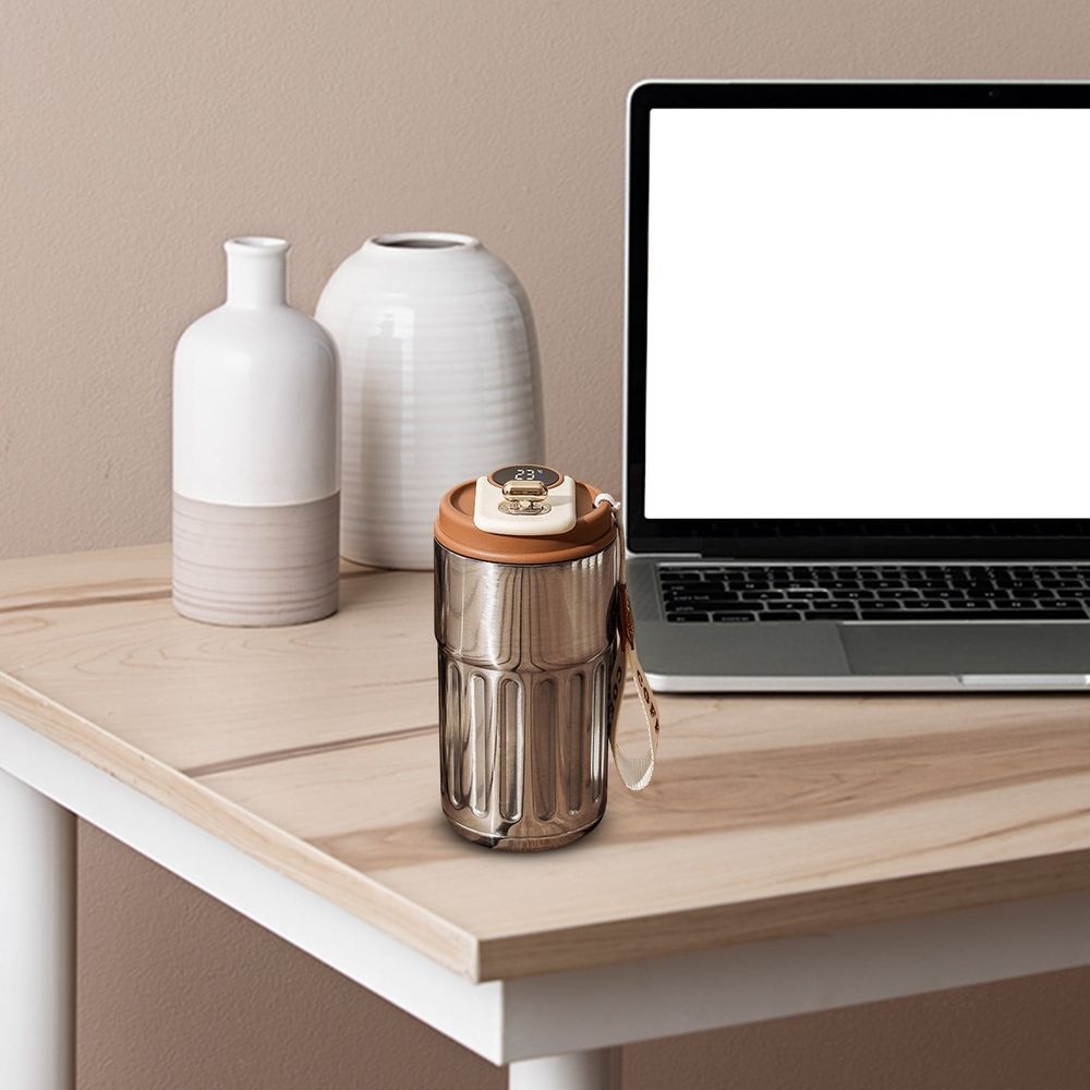 Smart Insulated Travel Mug with LED Temperature Display